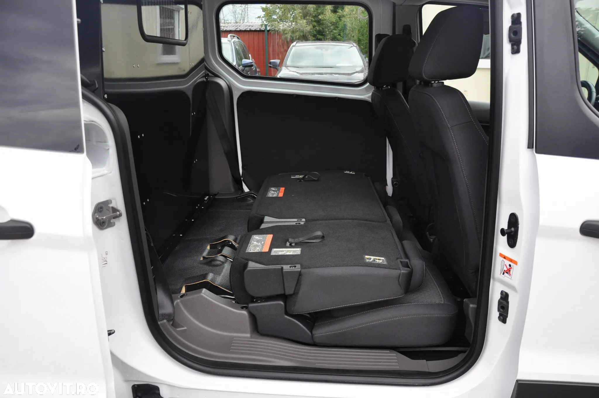 Ford Transit Connect L2H1 5 Locuri - 9