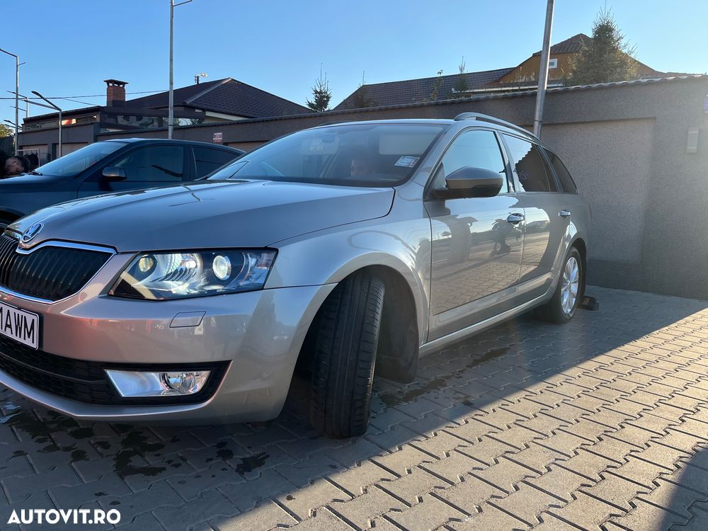 Skoda Octavia 1.6 TDI ELEGANCE - 2