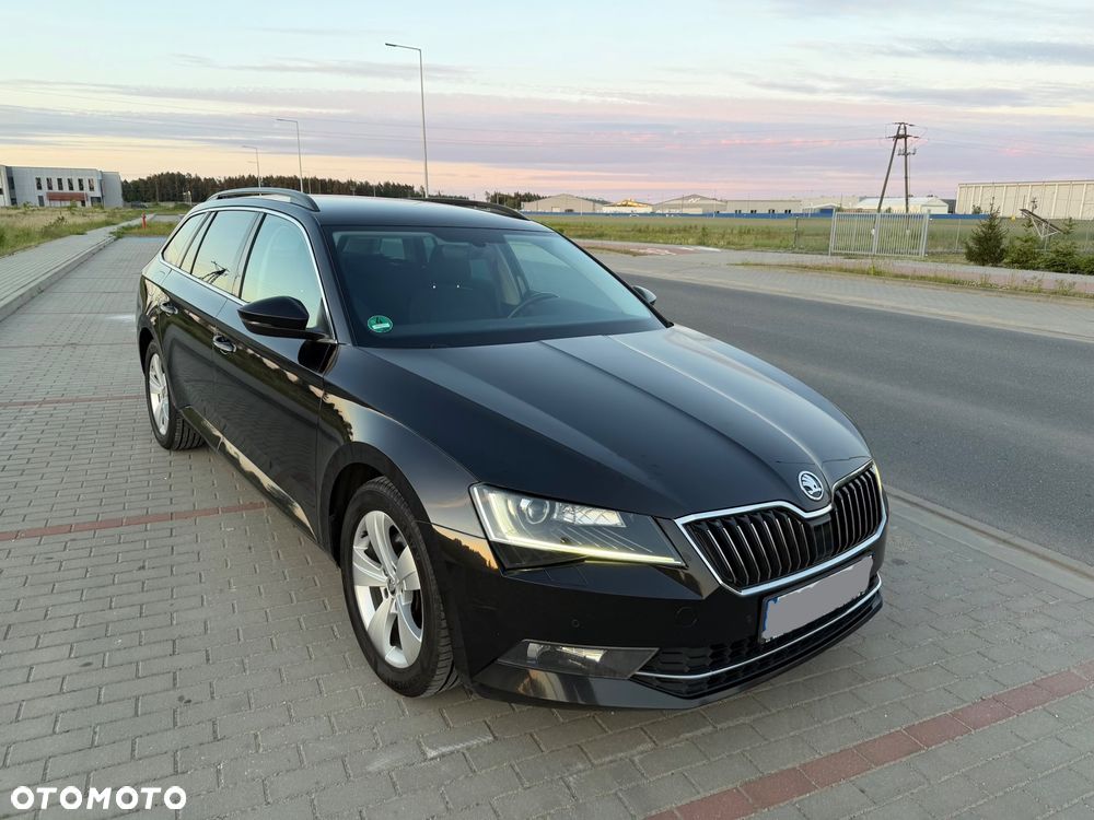 Skoda Superb 2.0 TDI Sportline - 18