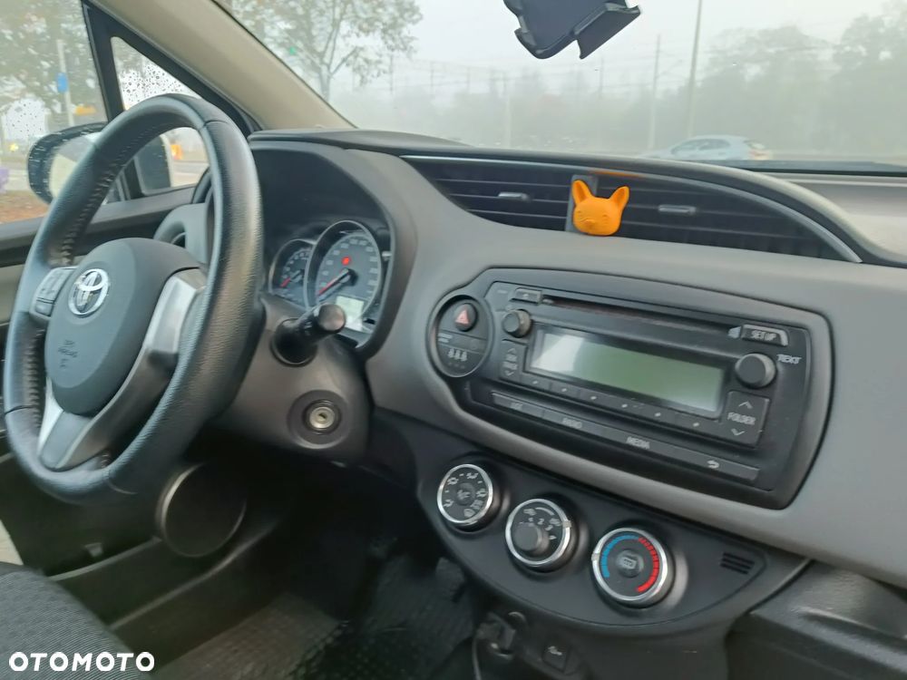 Toyota Yaris - 14