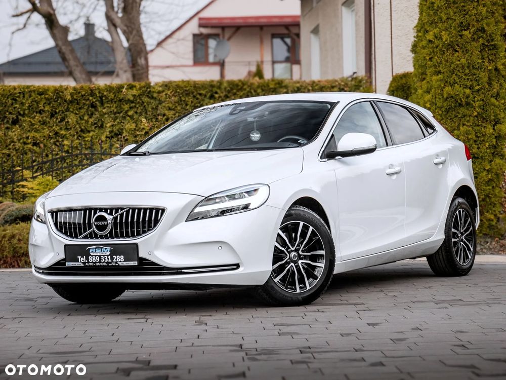 Volvo V40 T2 Inscription - 1