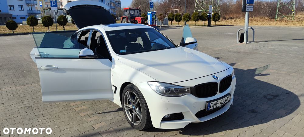 BMW 3GT 335i xDrive - 14