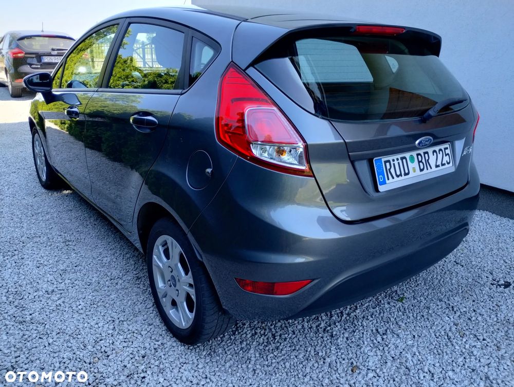 Ford Fiesta 1.25 Champions Edition - 4