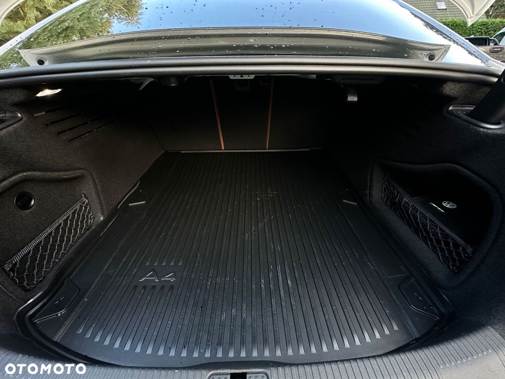 Audi A4 Limousine - 34