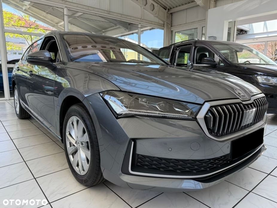 Skoda Superb 2.0 TDI SCR 4x4 Edition 130 DSG - 3