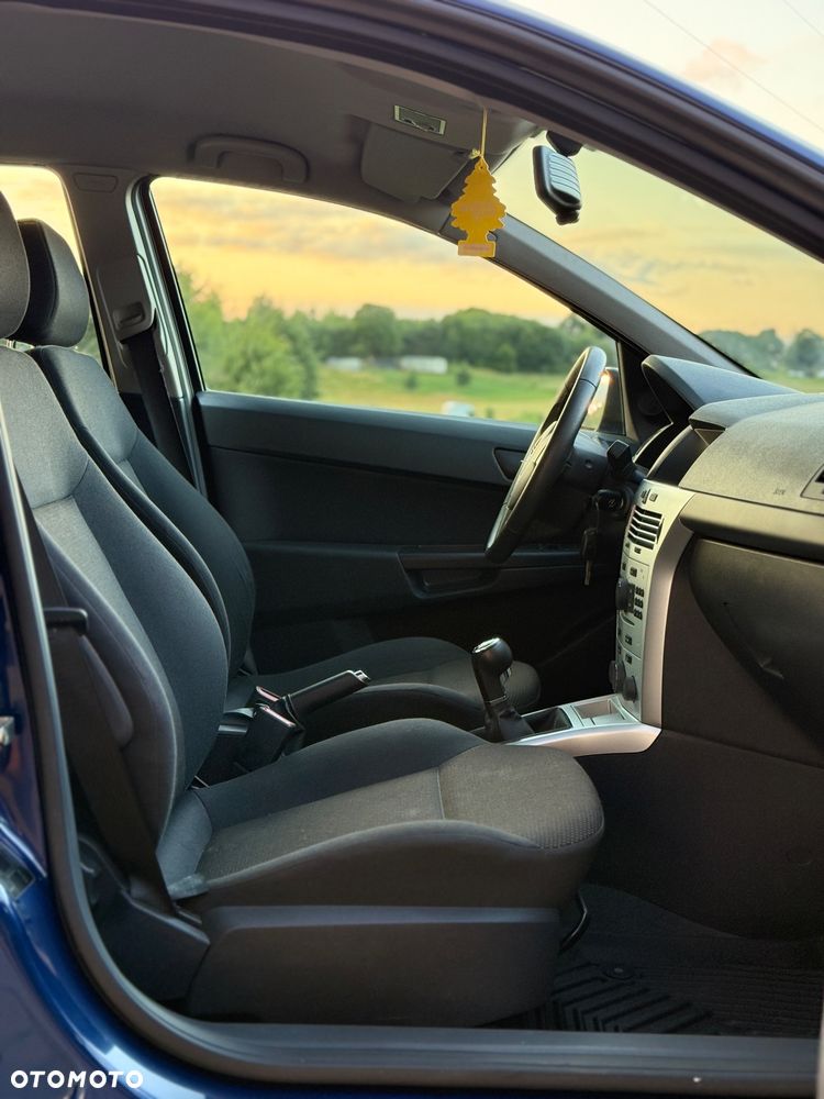Opel Astra 1.4 Enjoy - 16