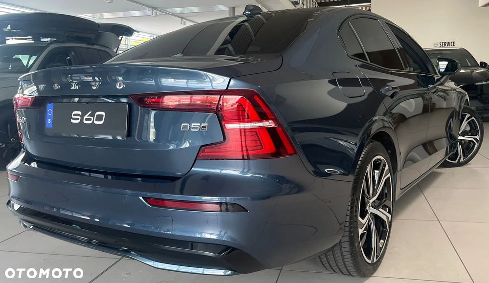 Volvo S60 B5 B AWD Ultimate Dark - 8