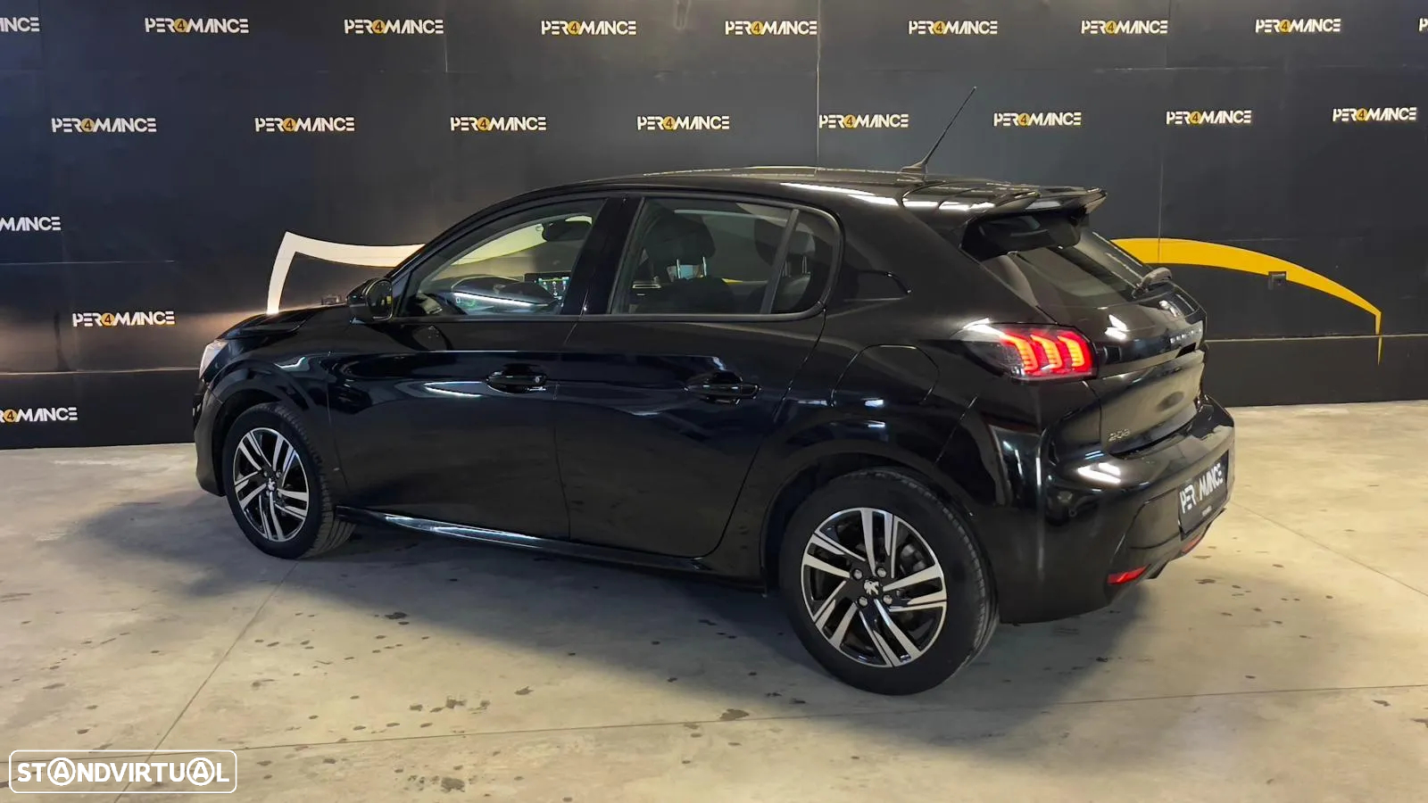 Peugeot 208 1.2 PureTech Allure Pack EAT8 - 27