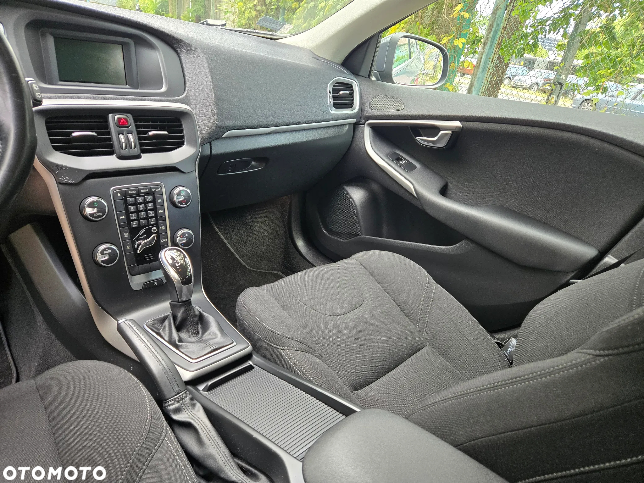 Volvo V40 D3 Kinetic - 2