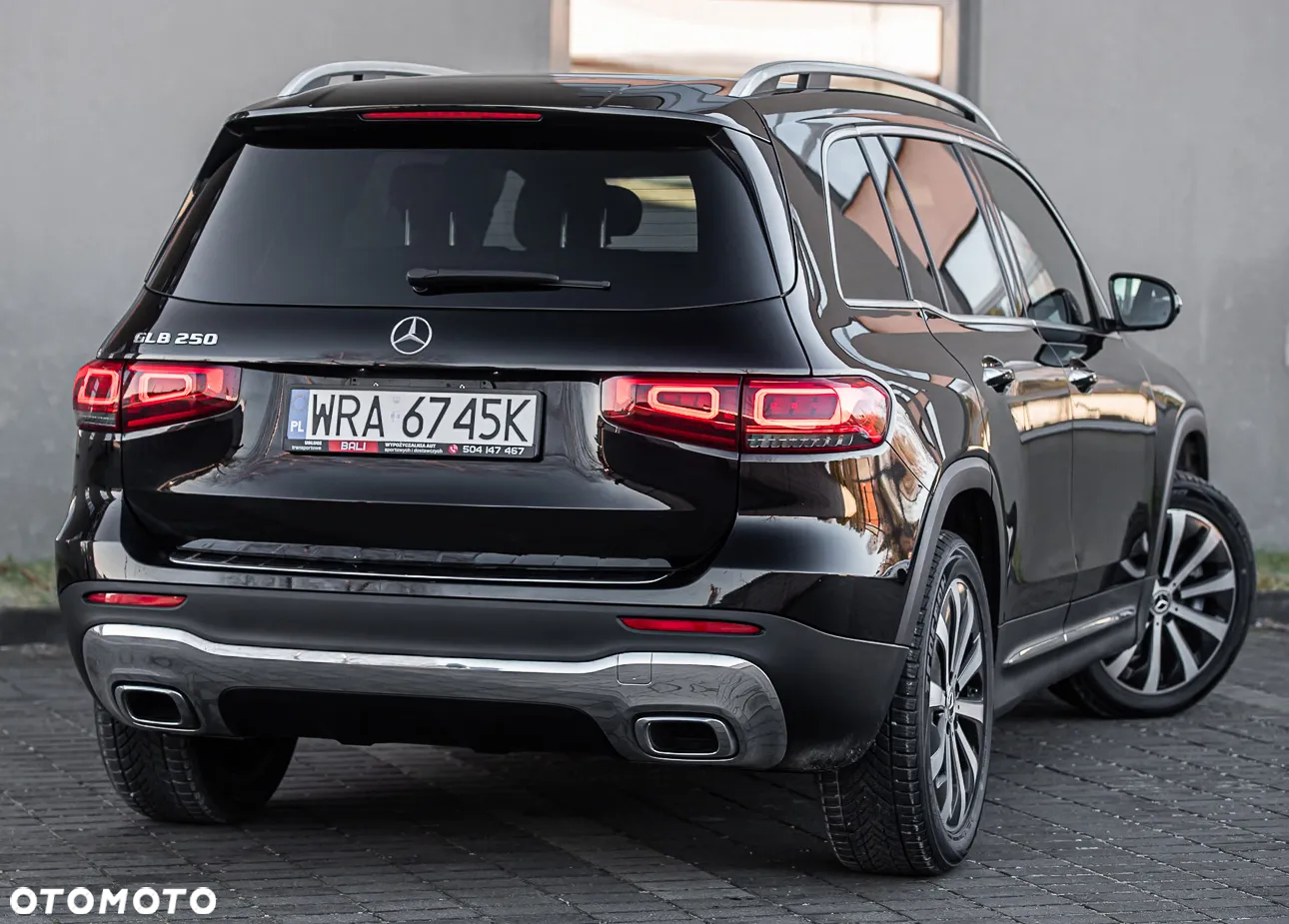 Mercedes-Benz GLB 250 4-Matic 8G-DCT - 12