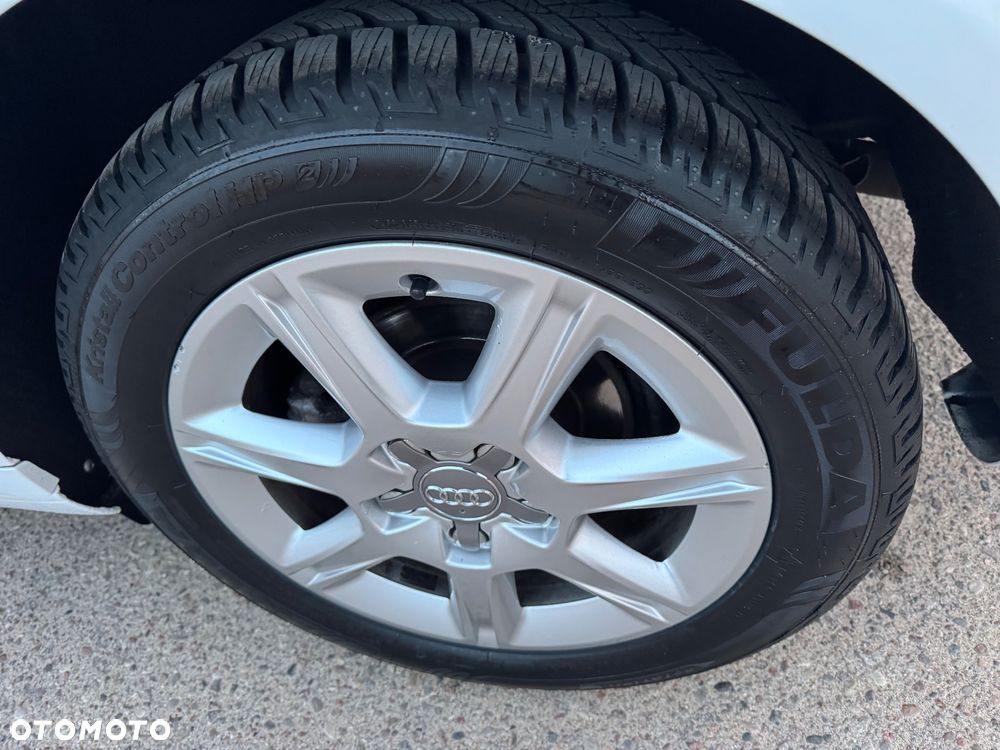 Audi A3 Sportback 2.0 TDI DPF S tronic S line Sportpaket - 17