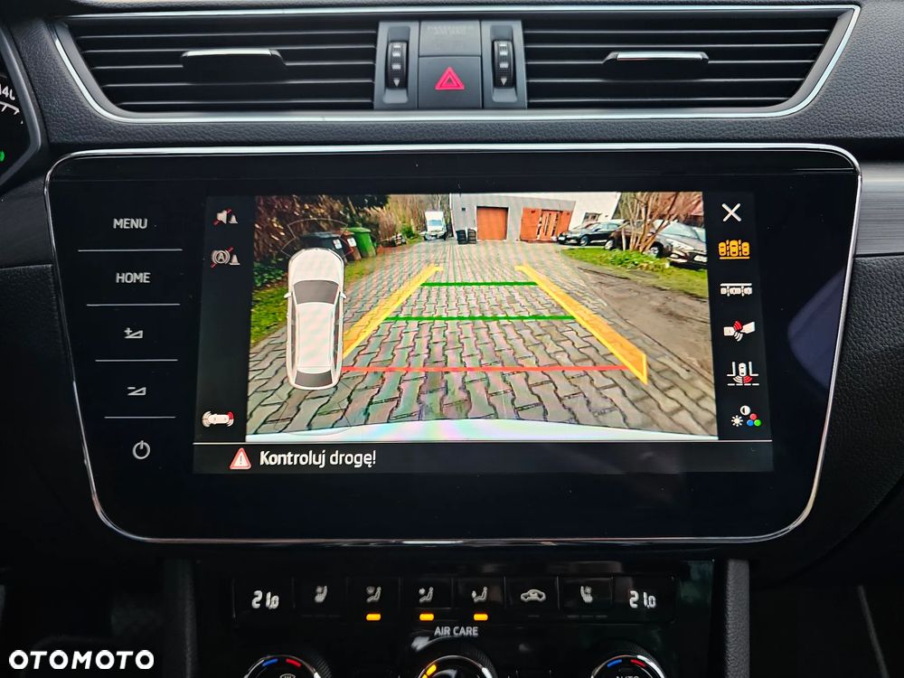 Skoda Superb 2.0 TDI DSG Premium Edition - 22