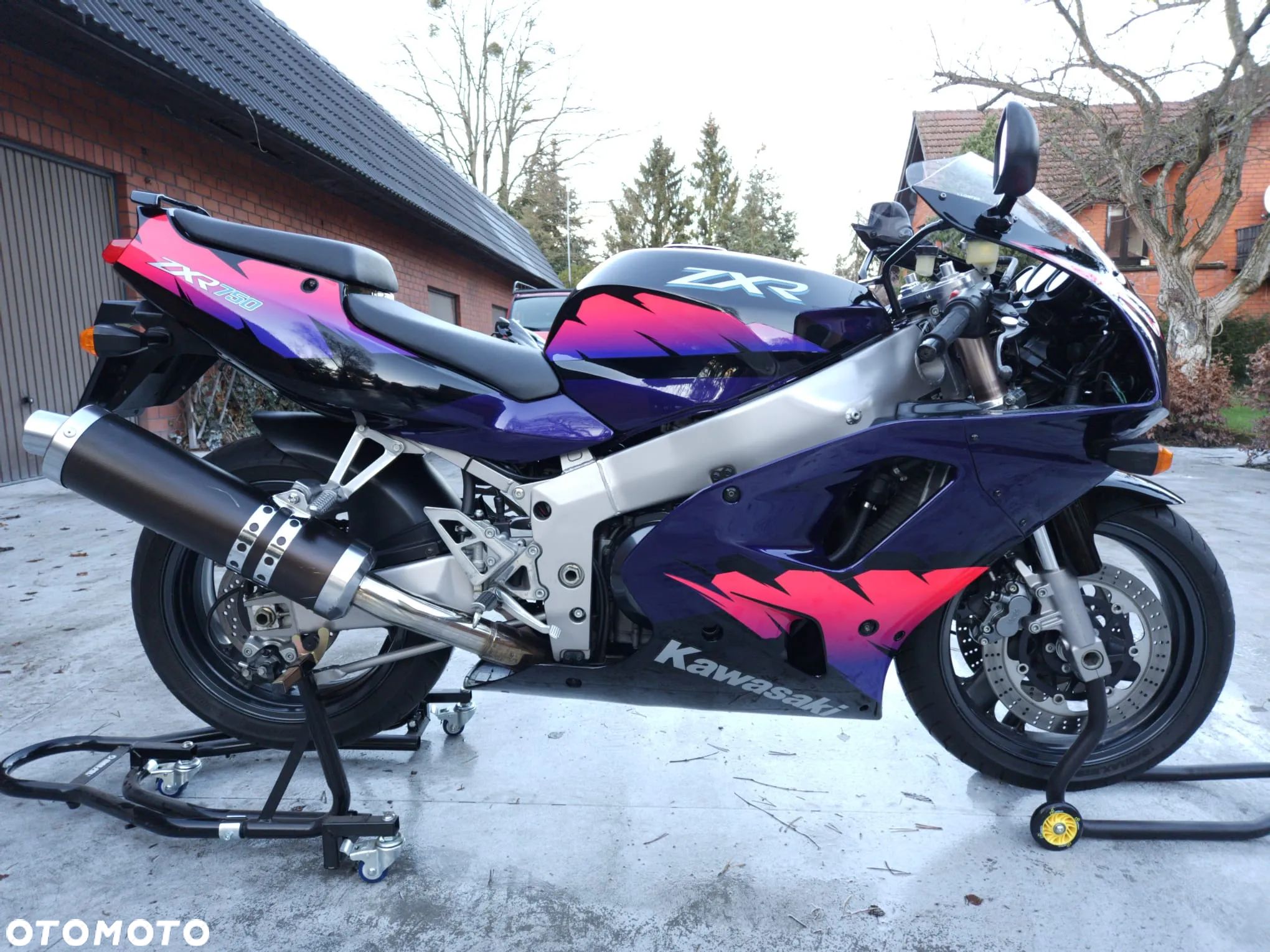 Kawasaki ZXR - 1
