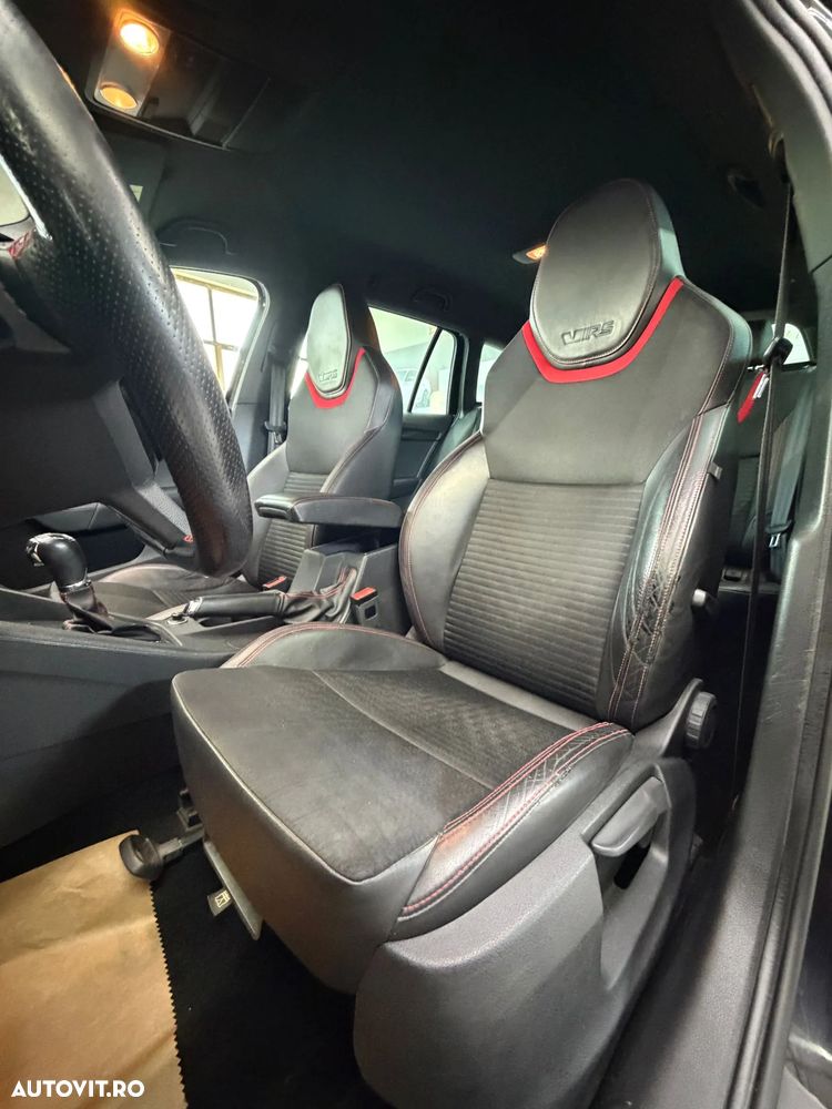 Skoda Octavia 2.0 TDI DSG RS - 16