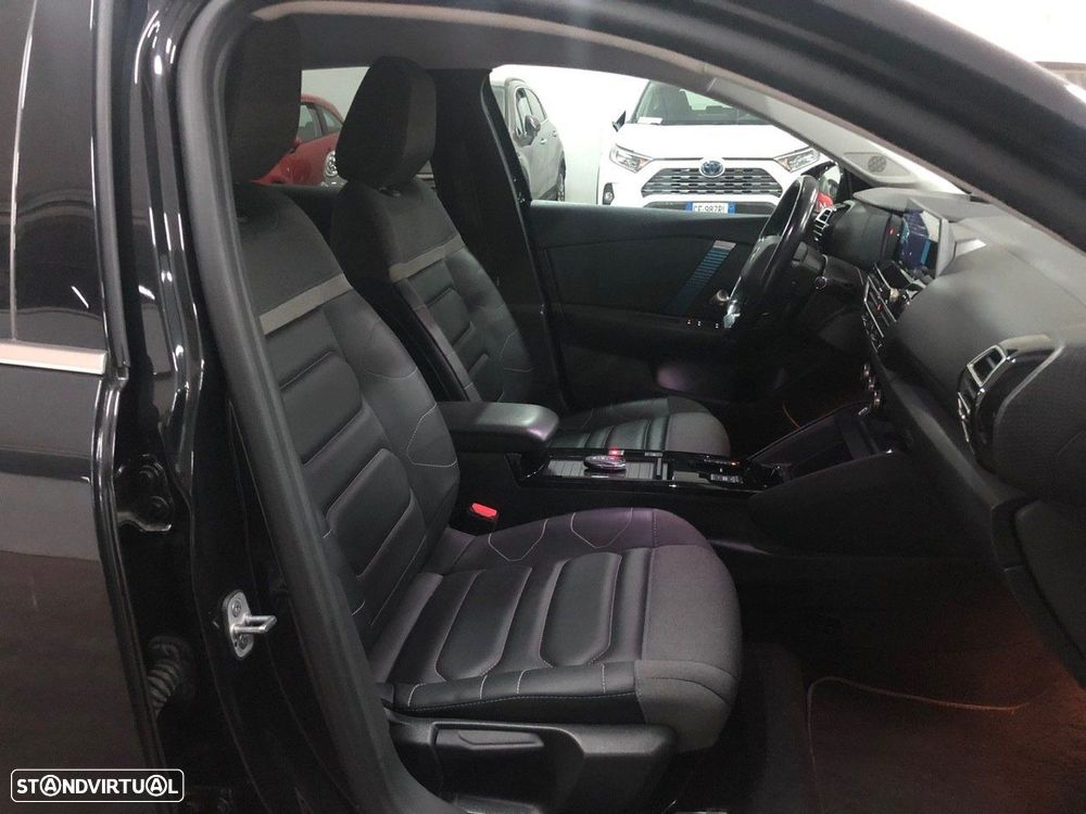 Citroën e-C4 Shine - 11