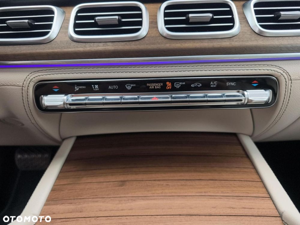 Mercedes-Benz GLE - 18