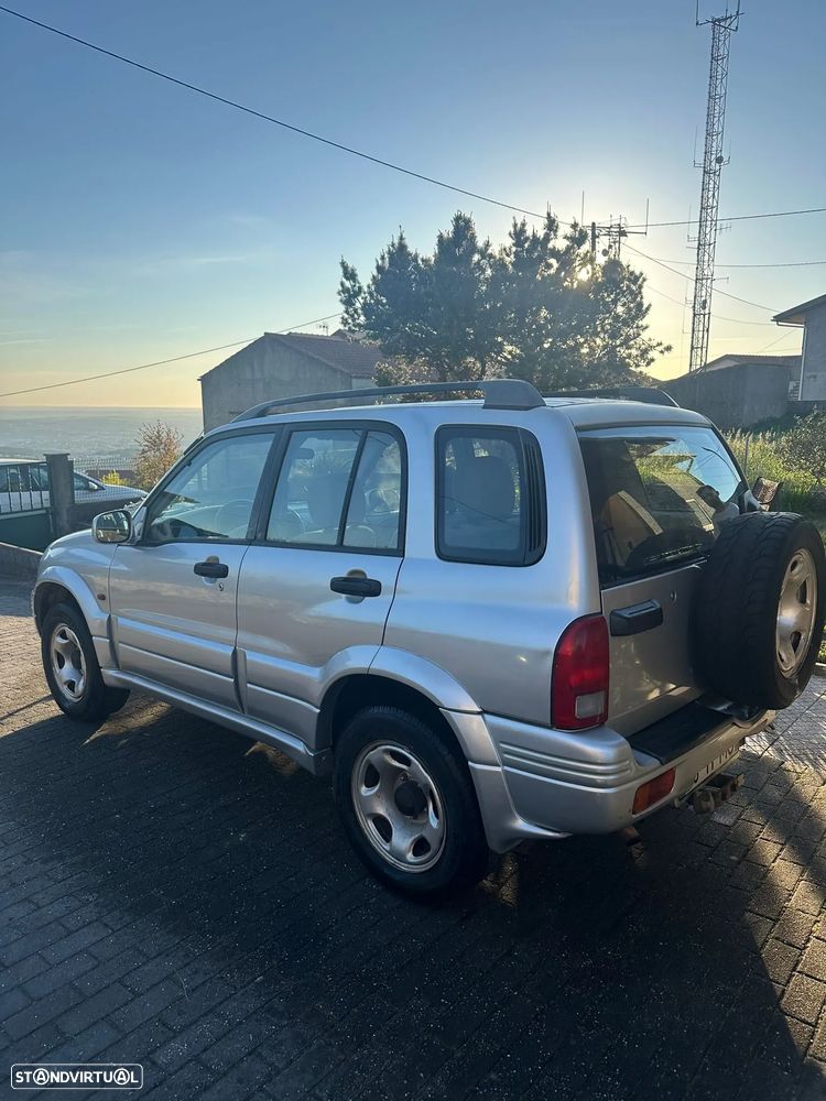 Suzuki Grand Vitara Metal Top 2.0 TDi - 1