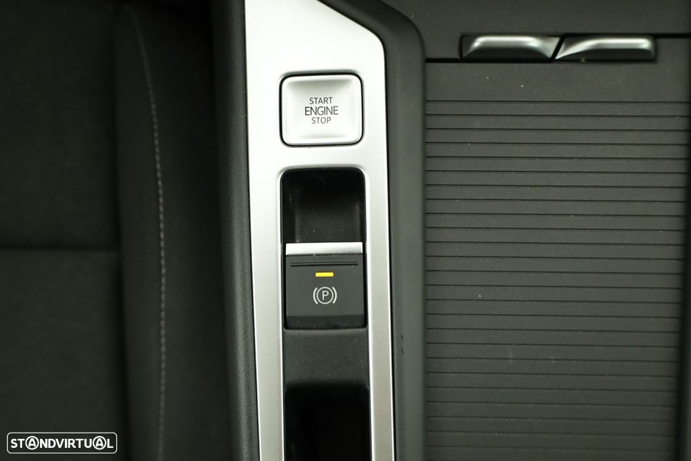 VW Passat Variant 1.5 TSI eHybrid DSG - 14