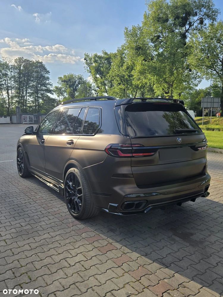 BMW X7 xDrive40d mHEV Individual Edition sport - 13