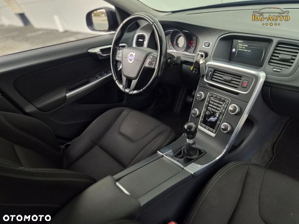 Volvo S60 - 25
