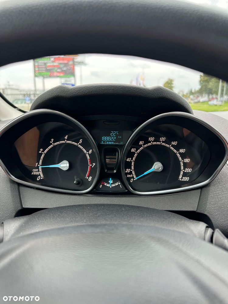 Ford Fiesta 1.0 EcoBoost STart-Stop Titanium - 16