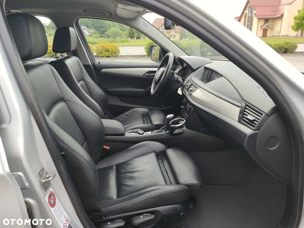 BMW X1 xDrive18d xLine - 17