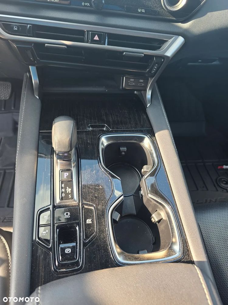 Lexus RX 350h F Sport Design - 31