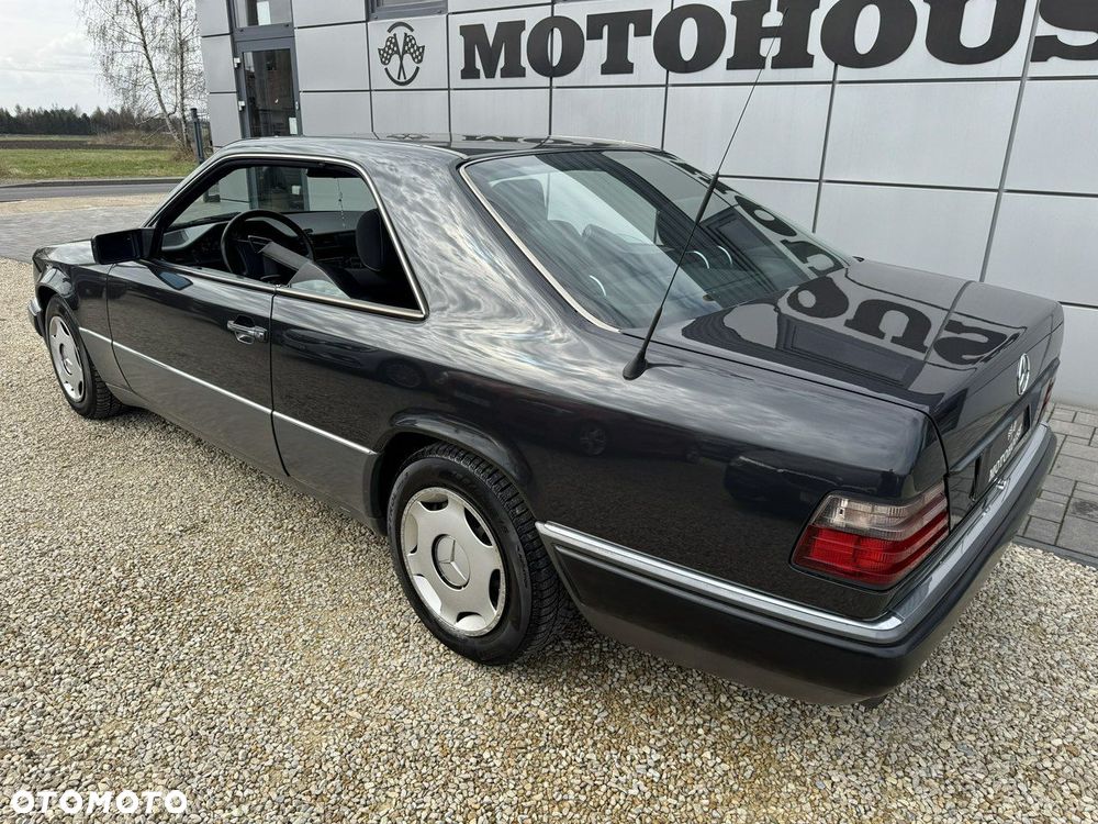 Mercedes-Benz Klasa E - 9