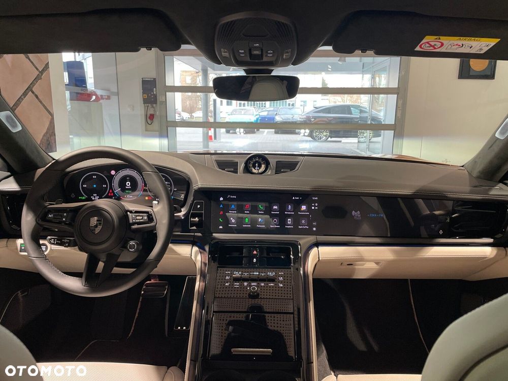 Porsche Panamera - 16