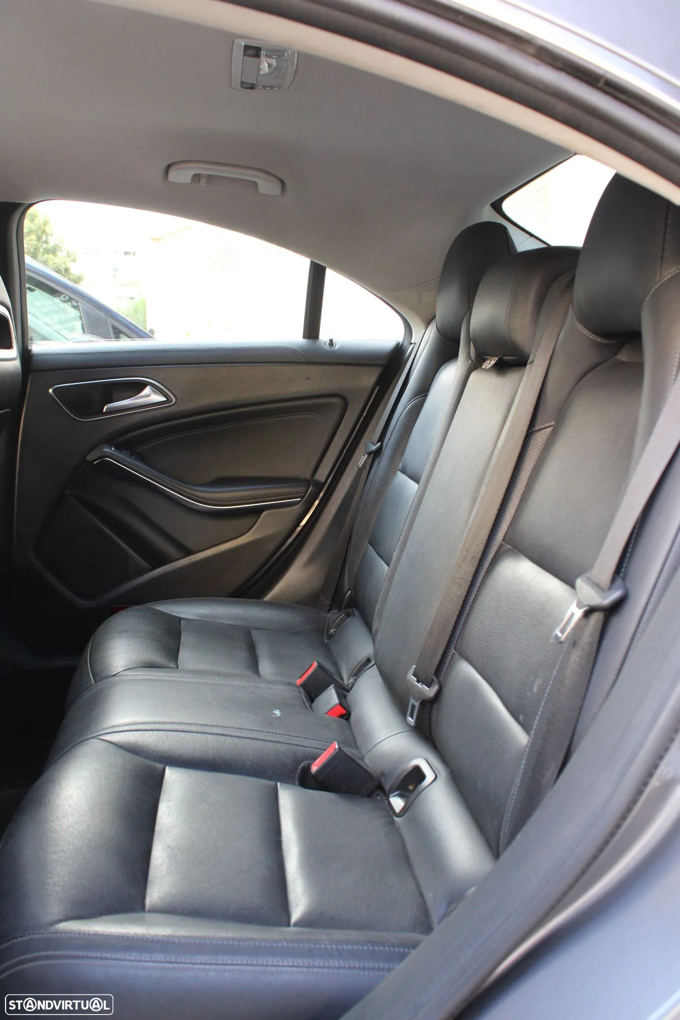 Mercedes-Benz CLA 180 d Urban - 22