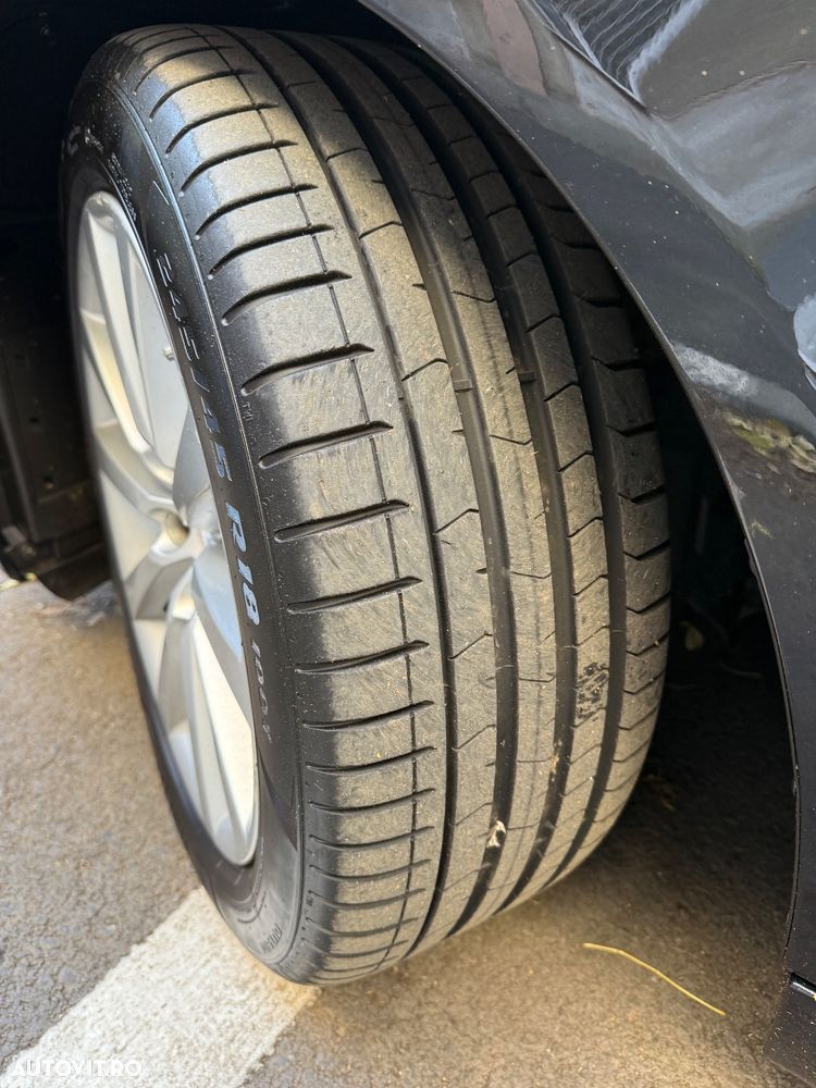 BMW Seria 5 530d xDrive - 6