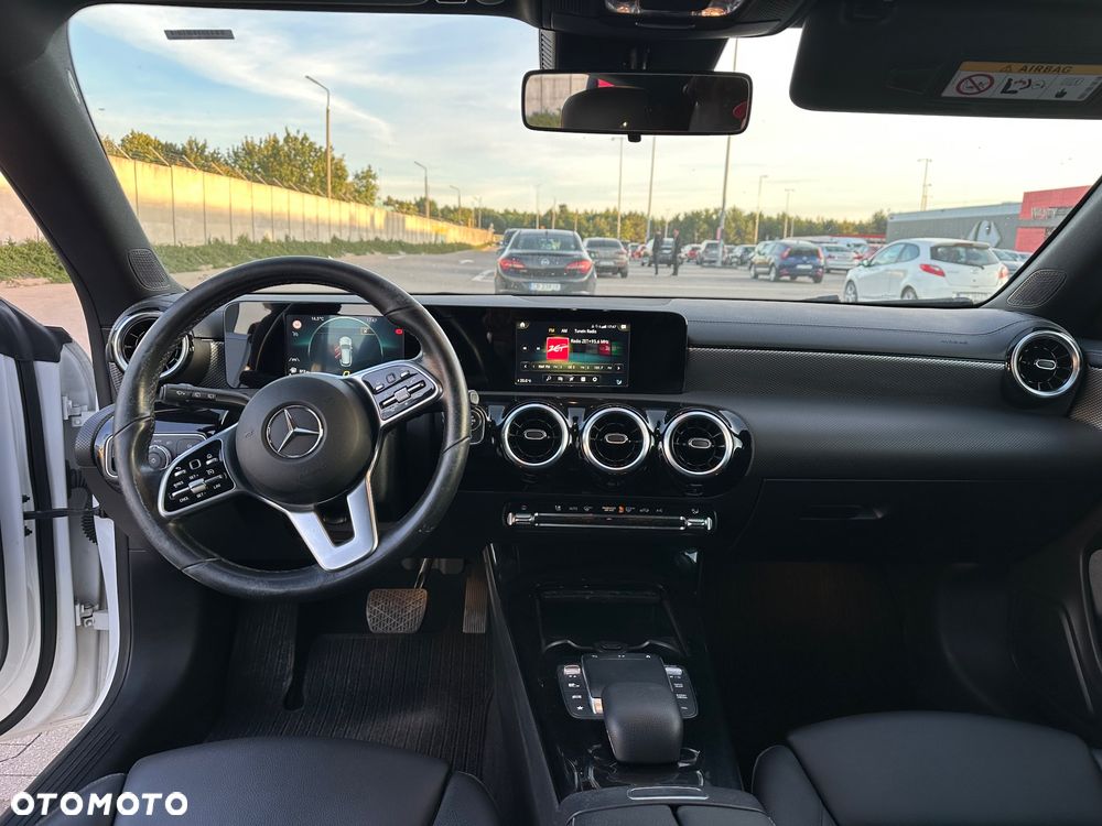 Mercedes-Benz CLA 200 d 4Matic Shooting Brake 8G-DCT AMG Line - 14