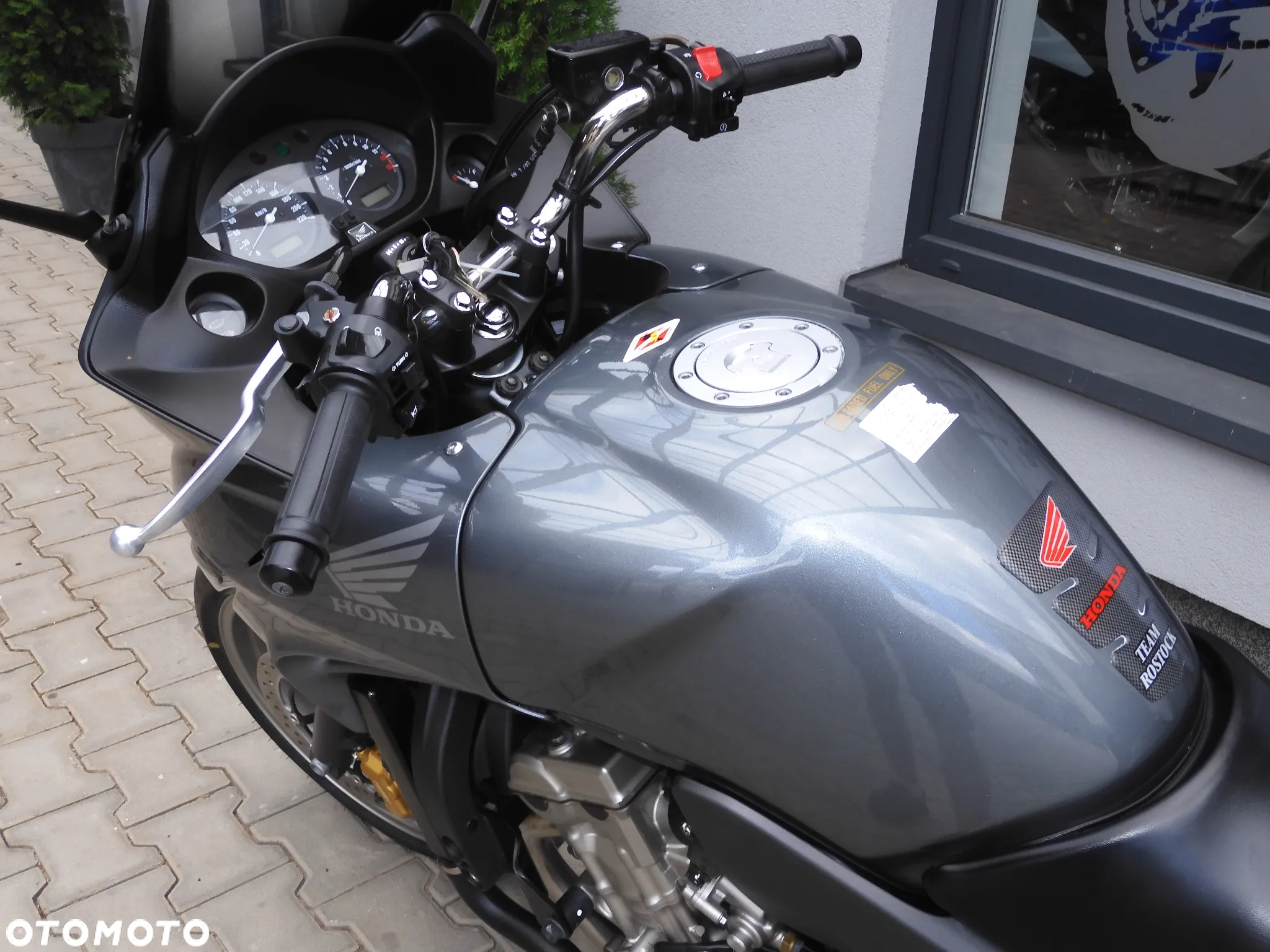 Honda CBF - 25