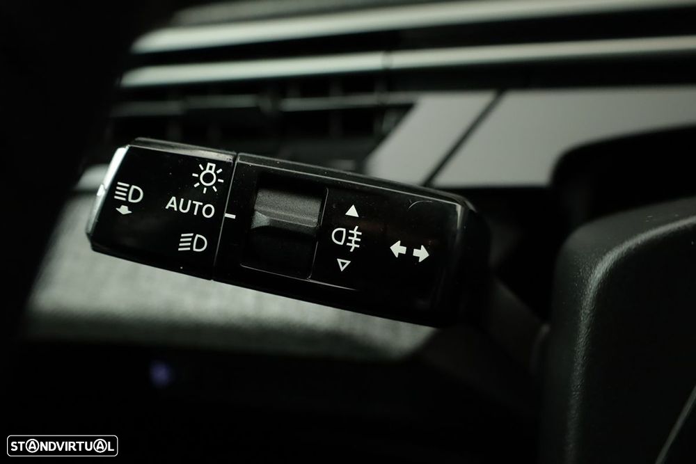 Peugeot 3008 1.2 Hybrid Allure e-DCS6 - 14