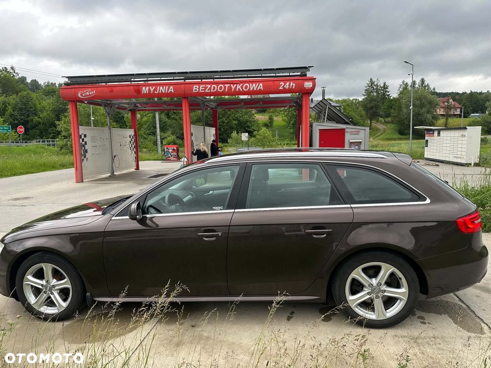 Audi A4 Avant 2.0 TDI DPF quattro Attraction - 8