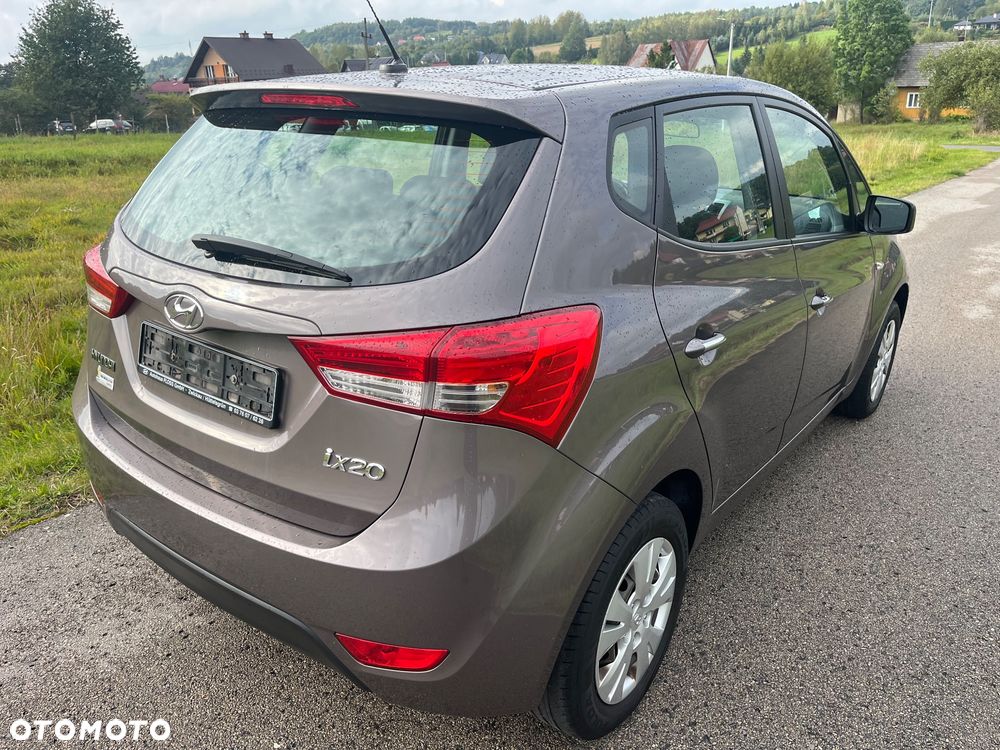 Hyundai ix20 1.4 UEFA EURO 2012 Edition - 8