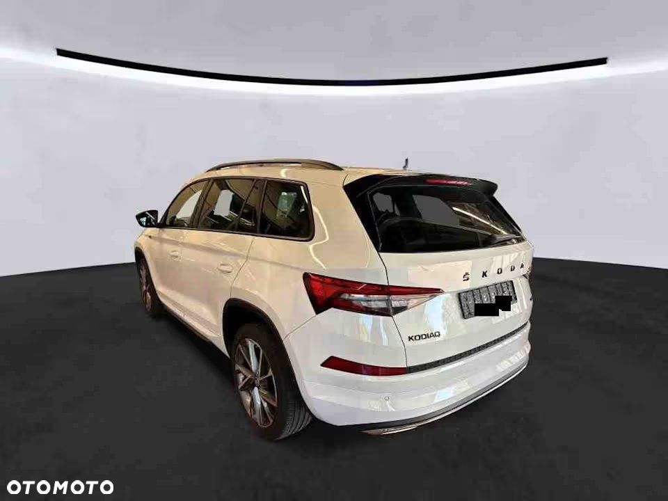 Skoda Kodiaq 2.0 TDI 4x4 DSG Sportline - 5