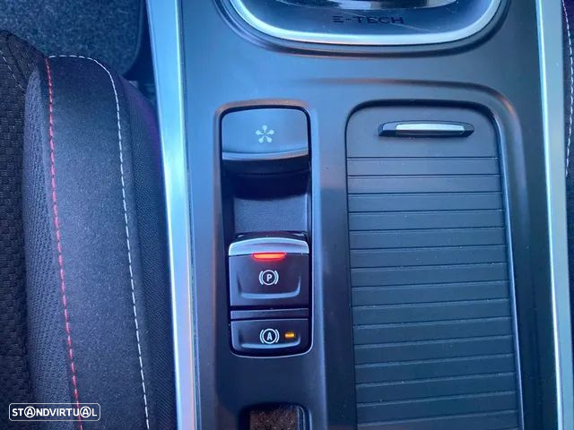 Renault Mégane Sport Tourer 1.6 E-Tech Plug-In Hybrid R.S. Line - 35