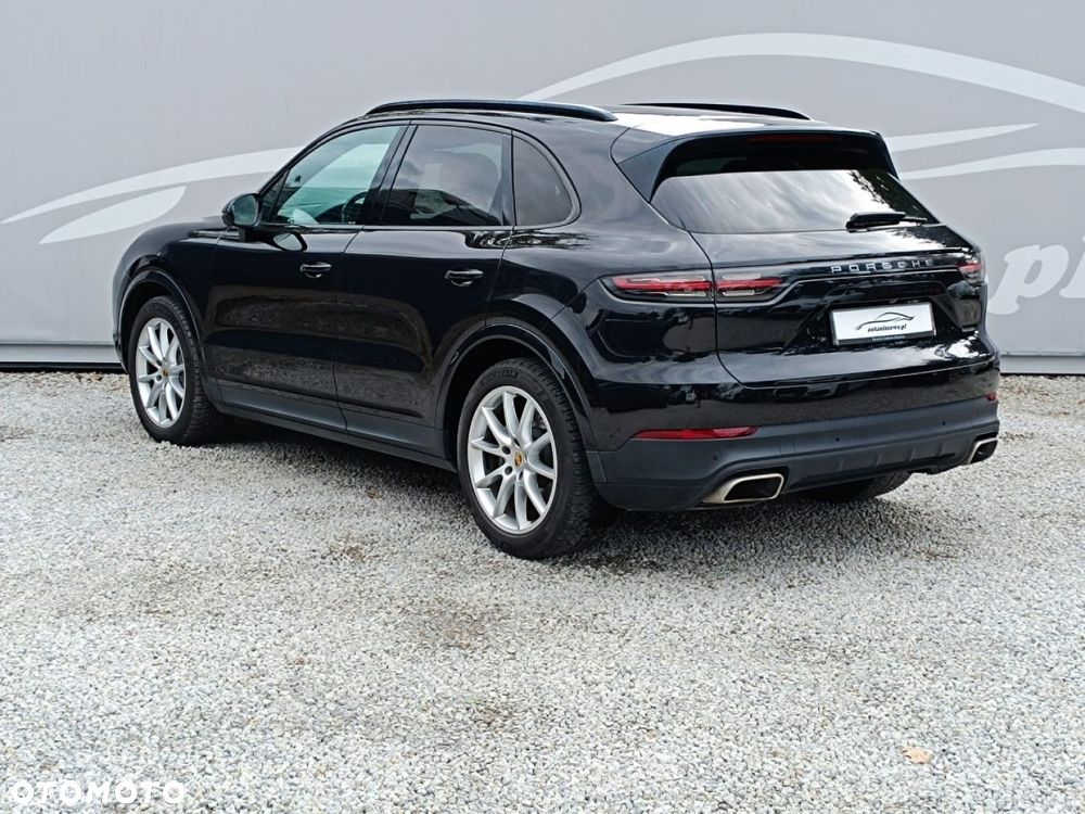 Porsche Cayenne Standard - 5