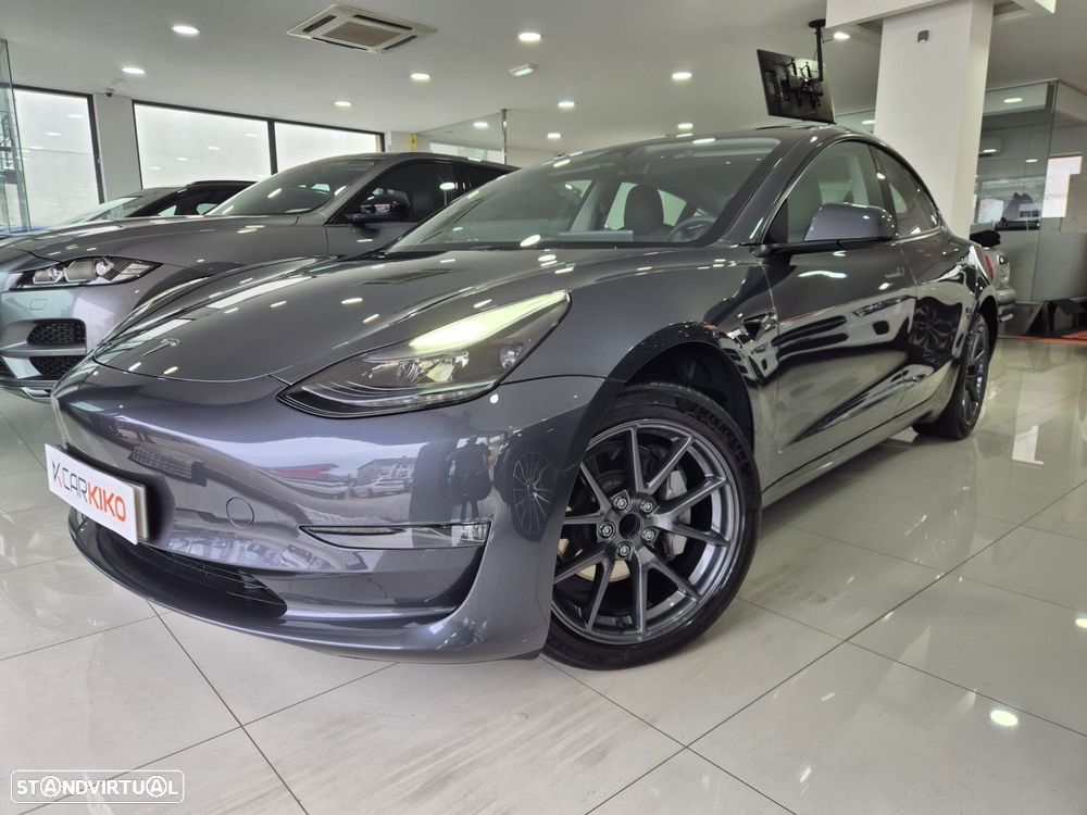 Tesla Model 3 Long Range Tração Traseira - 3