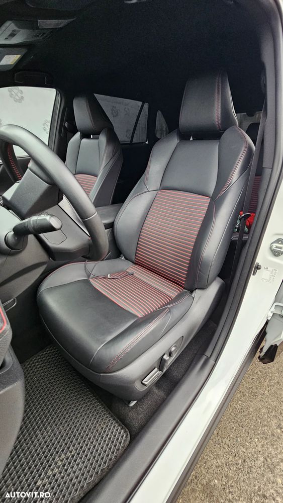 Toyota RAV4 2.5 PHEV VVT-iE 4x4 Style Bi-Tone - 10