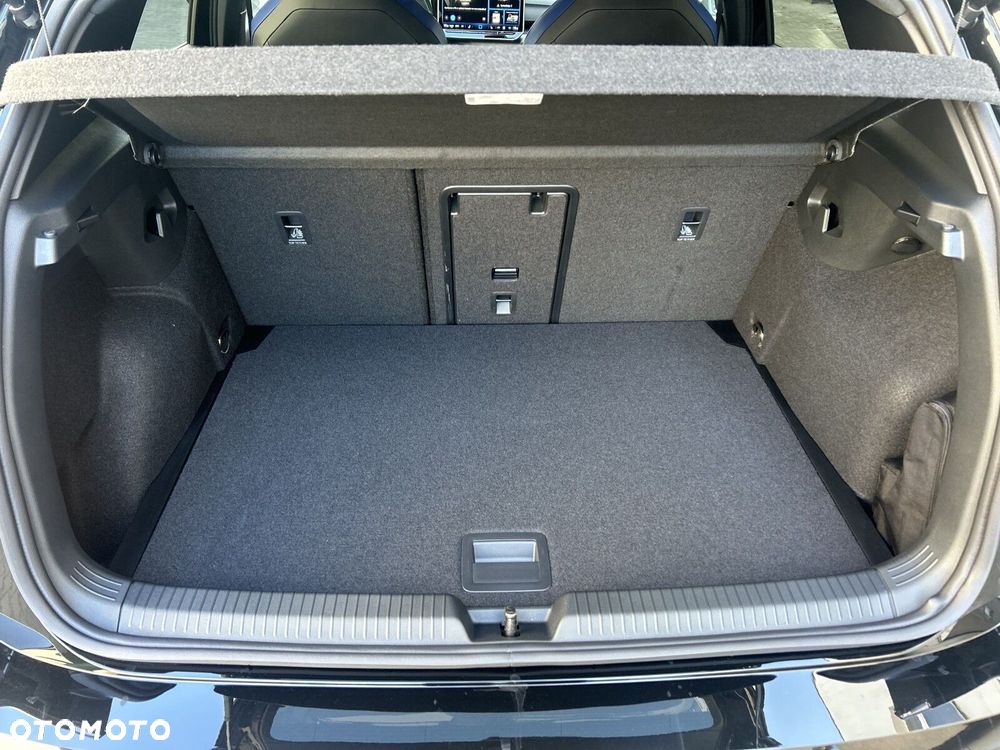 Volkswagen Golf - 18