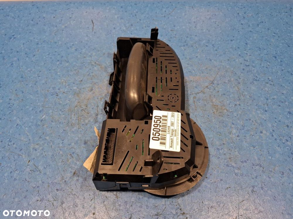 RENAULT TWINGO II 1.2 LICZNIK 8200387578D - 7
