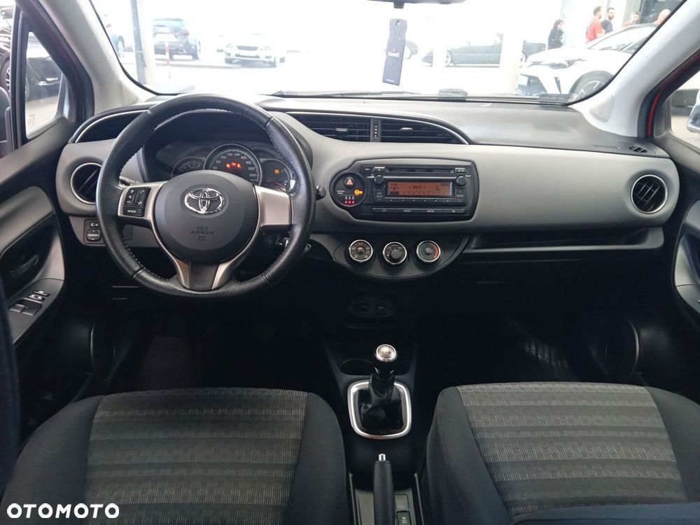 Toyota Yaris 1.0 Active EU6 - 15