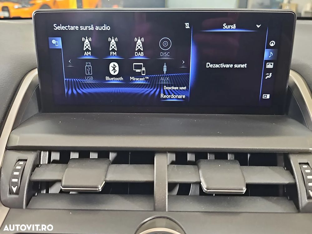 Lexus Seria NX 300h - 22