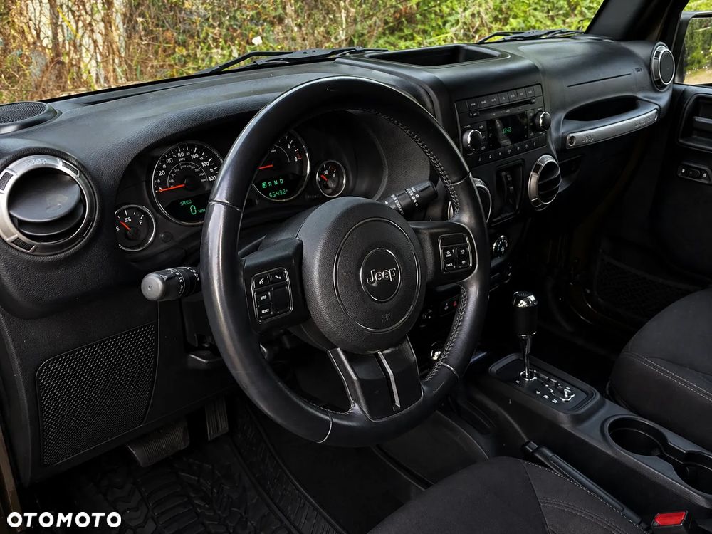 Jeep Wrangler 3.6 75th Anniv - 6