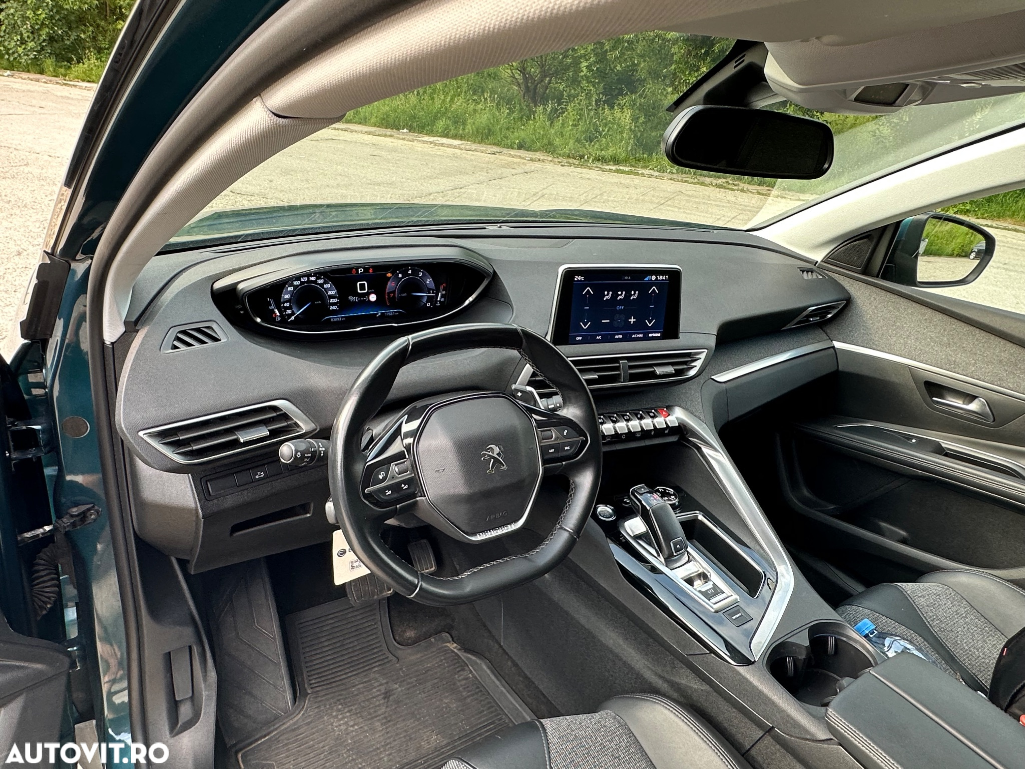 Peugeot 5008 1.6 Puretech Turbo s&s EAT8 Allure - 15