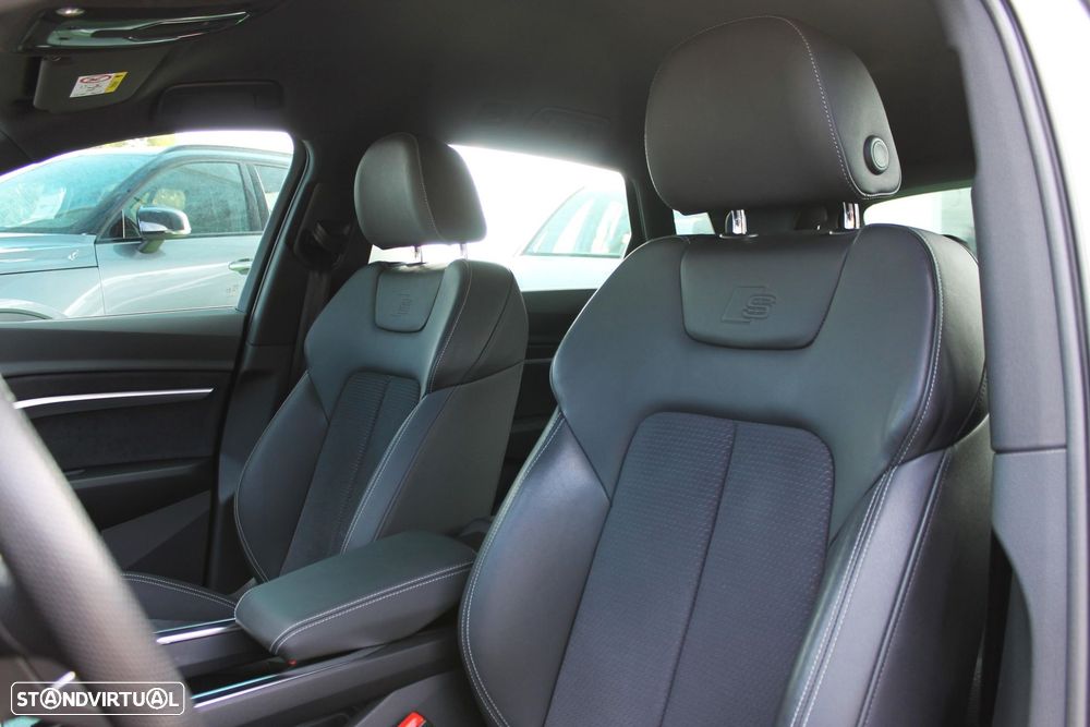 Audi e-tron 55 quattro S line - 12