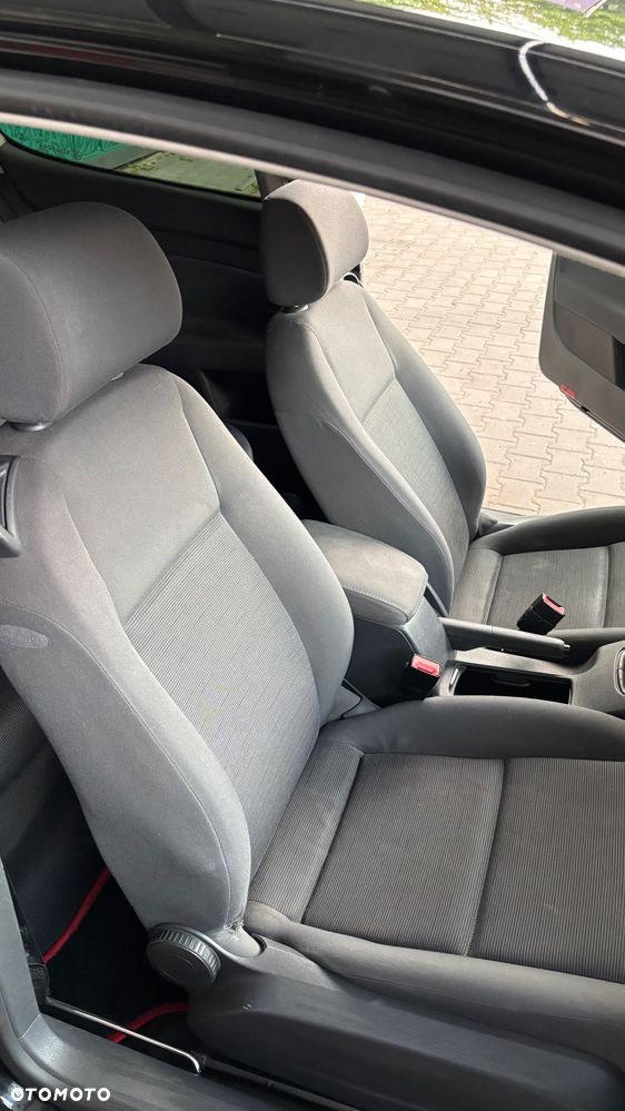 Volkswagen Golf - 8