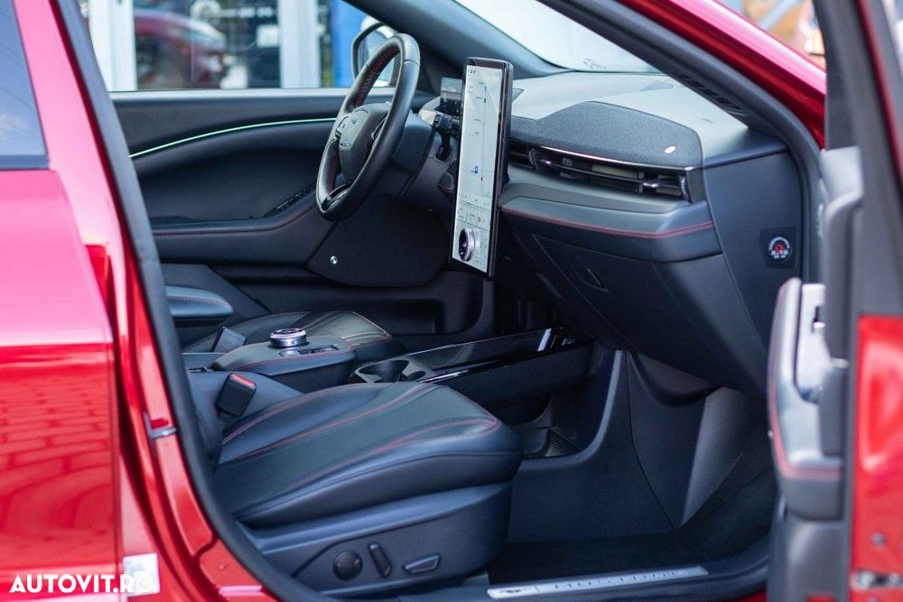 Ford Mustang Mach-E AWD Standard Range 198 kW Premium - 22